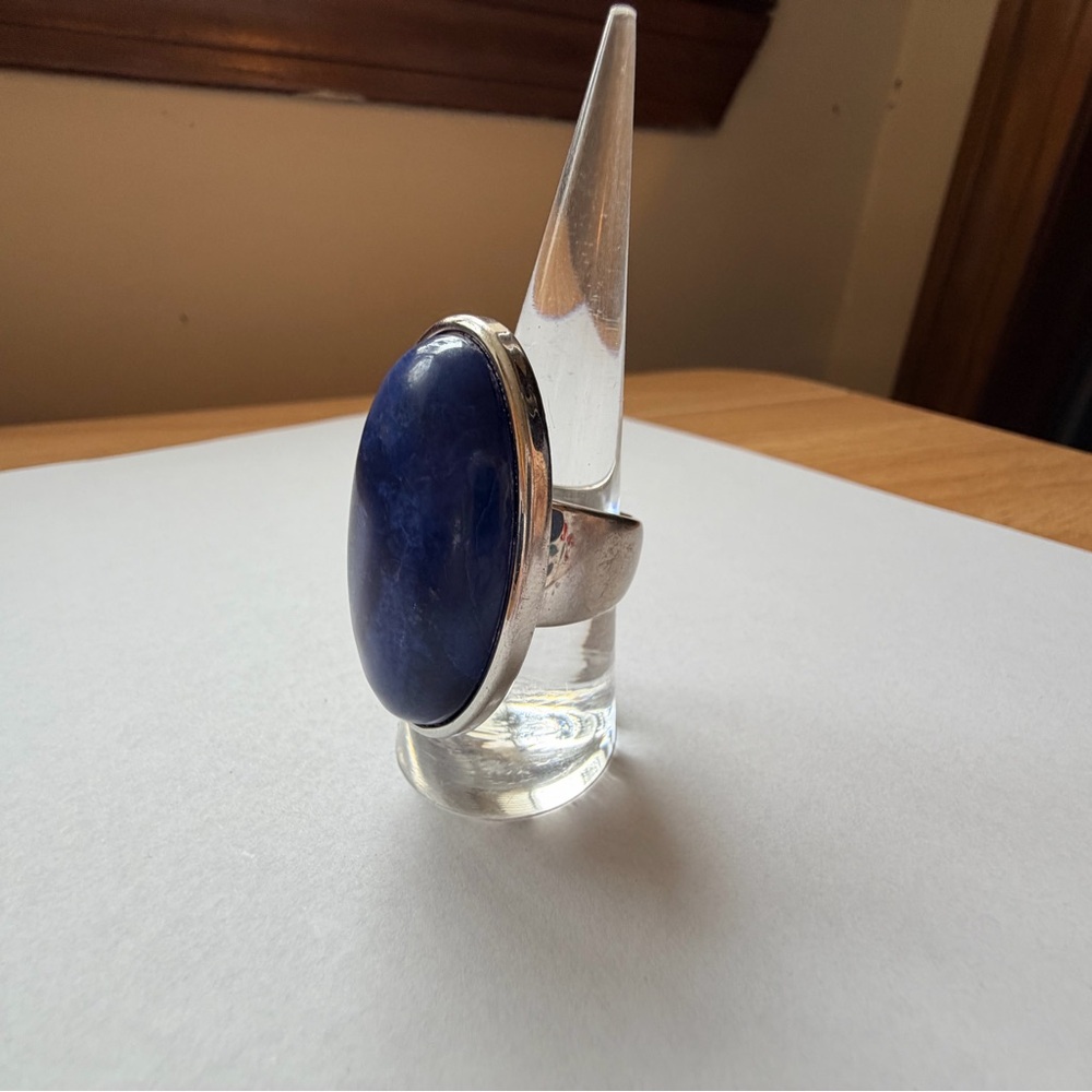 Dark Blue Oval Stone Ring - Picture 2 of 13